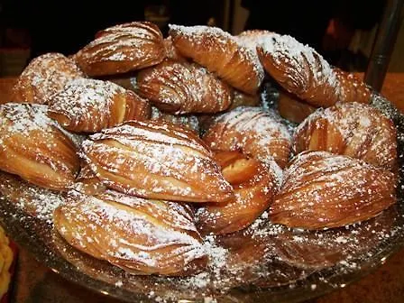 לינה וארוחת בוקר Al San Carlo *